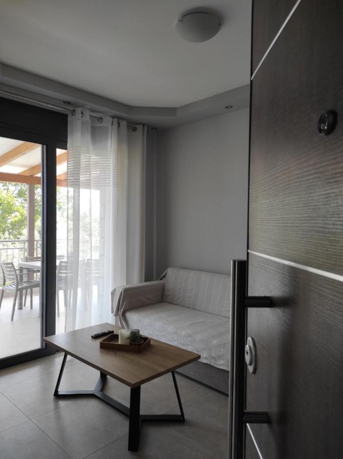 Iris Villas Complex Frinion Bagian luar foto