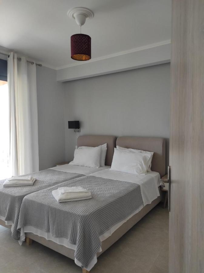 Iris Villas Complex Frinion Bagian luar foto