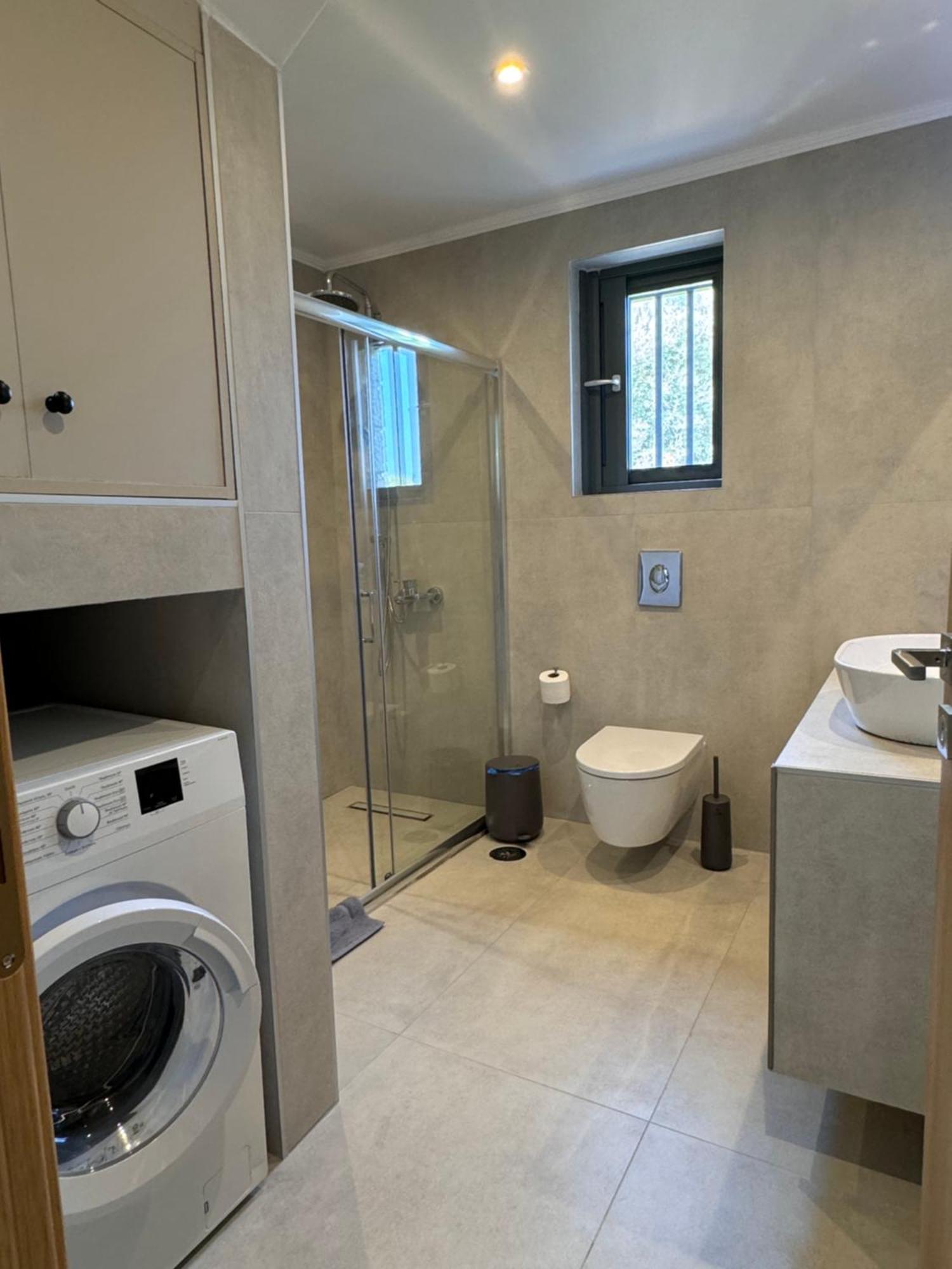 Iris Villas Complex Frinion Bagian luar foto